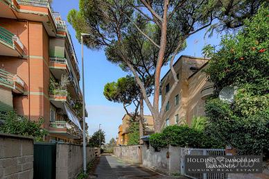 Appartamento di 236 m² con 5 locali a Roma