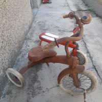 2 tricicli d'epoca Giordani