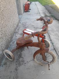 2 tricicli d'epoca Giordani