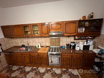 Cucina lineare legno