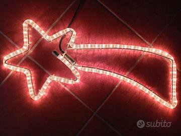 Stella cometa bianco caldo