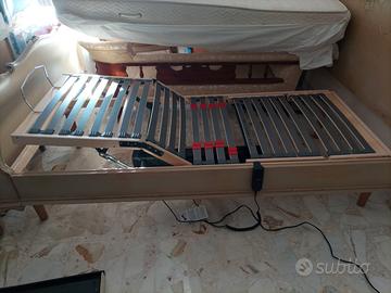 Letto singolo a doghe motorizzato