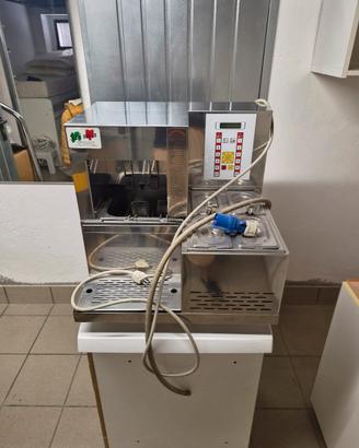 macchina cuocipasta professionale