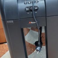 macchina per distruggere documenti 