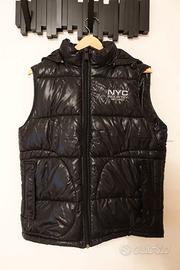 Piumino smanicato con cappuccio da uomo marca NYC