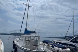 FERRETTI ALTURA 33
