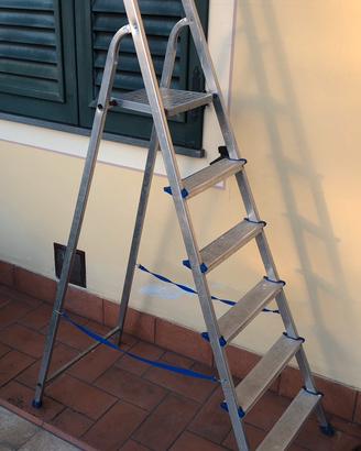 Scala 6 gradini alta 130 cm circa