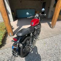 Triumph Street Twin