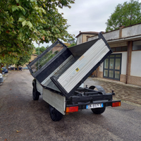 Tata ribaltabile trilaterale