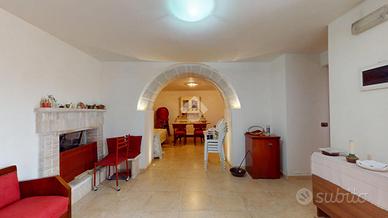 2 LOCALI A MARTINA FRANCA