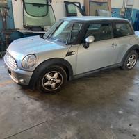 Carrozzeria e fari per MINI COOPER 2007