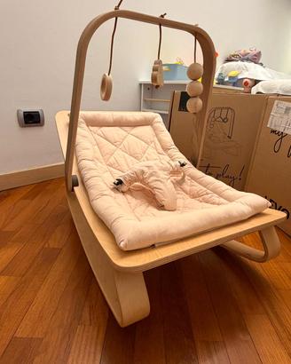Sdraietta in legno Levo Baby Rocker