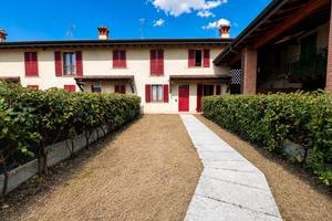 Villetta a schiera indipendente