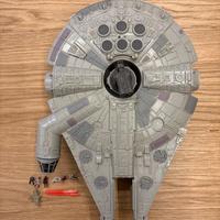Millenium Falcon vintage Star Wars con personaggi
