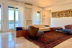 Appartamento di 185 m² con 5 locali e box auto a C