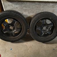 4 gomme invernali Michelin 205/55 R16 con cerchi