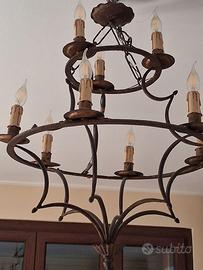 Lampadario in ferro battuto 