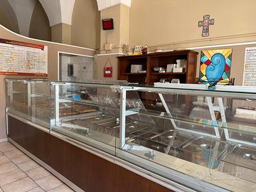 Negozio di pasta fresca e gastronomia da asporto