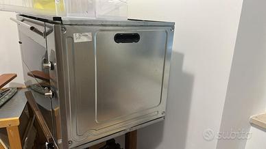 Forno elettrico grande ad incasso