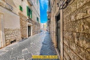 Soluzione indipendente con terrazzo privato