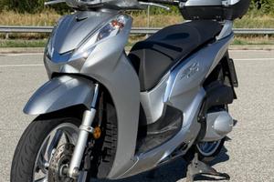 Honda SH300i 2019 38'000km appena tagliandato