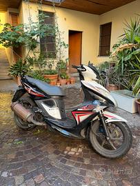 Kymco super street 8 50cc
