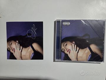 CD GUTS - Olivia Rodrigo, con foto firmata