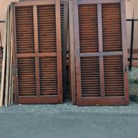 12persiane in legno massello fatte artigianalmente