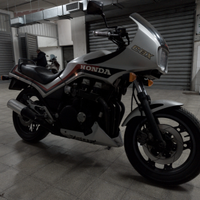 Honda Cbx 750F