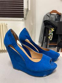 Scarpe aperte con zeppa blu acceso