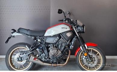 xsr 700 perfetta con accessori 