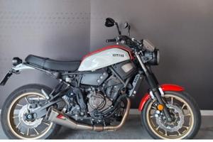 xsr 700 perfetta con accessori 