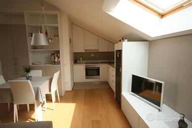 Mansarda Quadrivio( Campagna) zona centrale