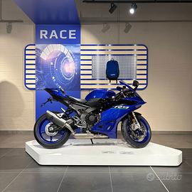 Yamaha YZF R9