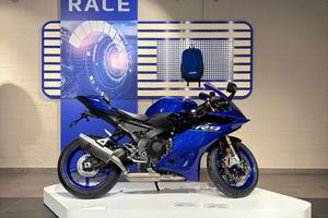 Yamaha YZF R9