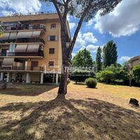 TRILOCALE CON POSTO AUTO E DUE CANTINE