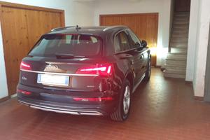 Audi Q5 50 TFSI Business Advance ibrida plug in