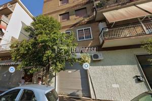 LOCALE COMMERCIALE A POMEZIA