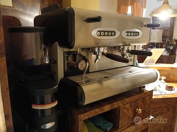Macchina da caffè espresso professionale a 2gruppi