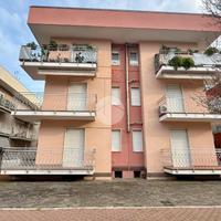 3 LOCALI A MISANO ADRIATICO