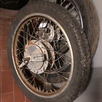 Ruote moto d’epoca a 30 euro