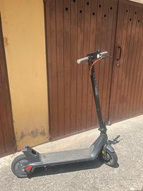 monopattino elettrico xiaomi lite 4