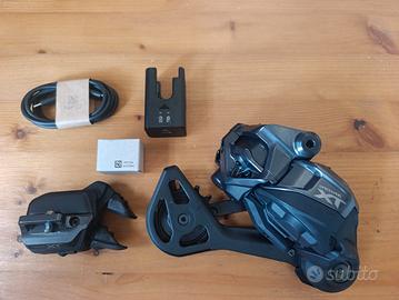 Shimano XT Di2 M8250 Nuovo elettronico