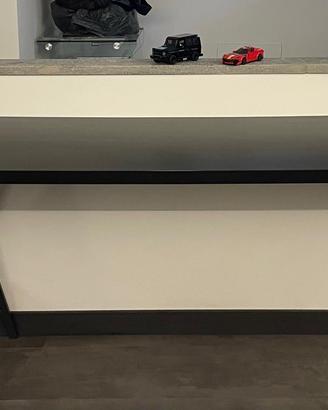 Scrivania ikea nera