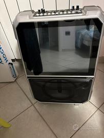 Canta tu con due microfoni