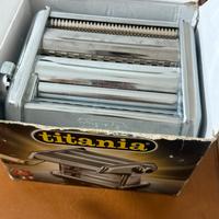 Macchina per la pasta Titania