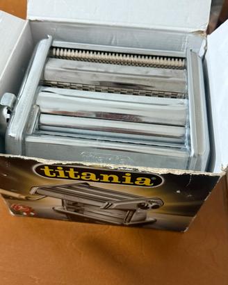 Macchina per la pasta Titania