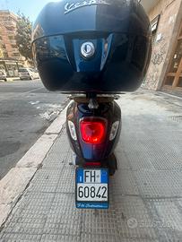 Vespa primavera 150