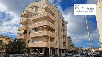 Attico / Mansarda di 97 m² con 3 locali a Nettuno