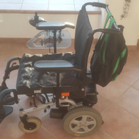 Sedia a rotelle elettrica